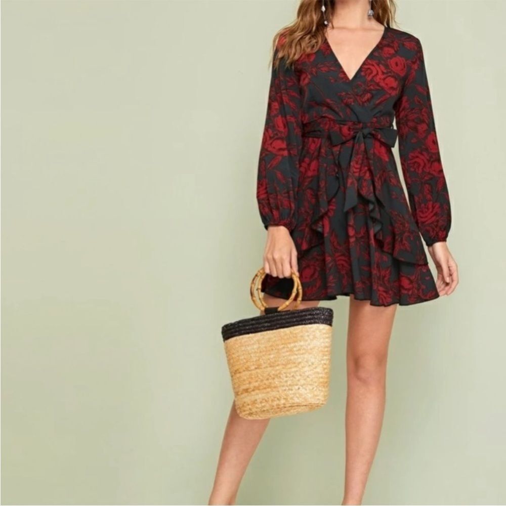 NWT Uguest Floral‎ Print Ruffle Trim Belted Dress small